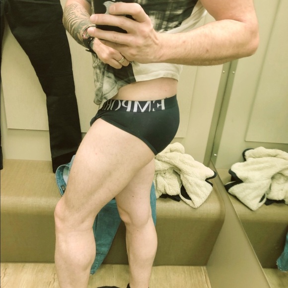 Meet your Posher, Brodie - Picture 7 of 16